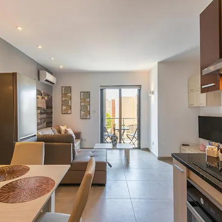 High-end With Comfy Bed & Super Wifi By 360 Estates 아파트 San Ġwann