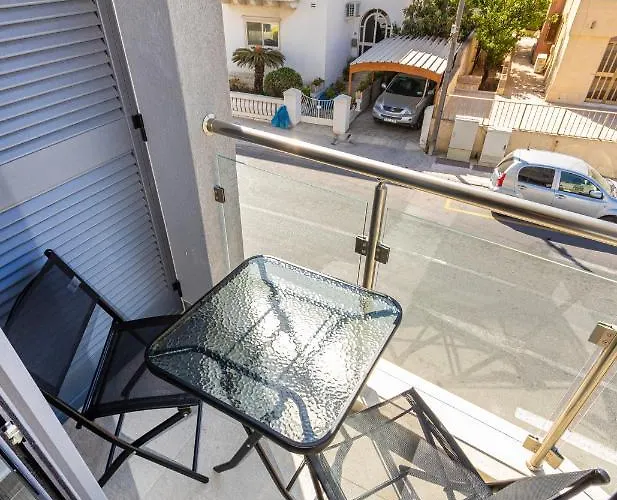 High-end With Comfy Bed & Super Wifi By 360 Estates Apartment *